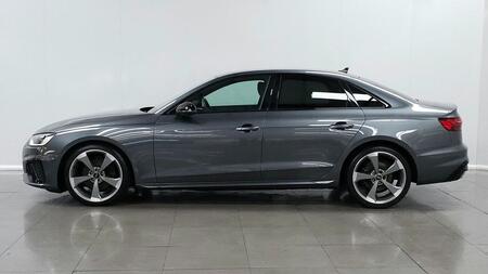 AUDI A4 2.0 TFSI 35 Black Edition